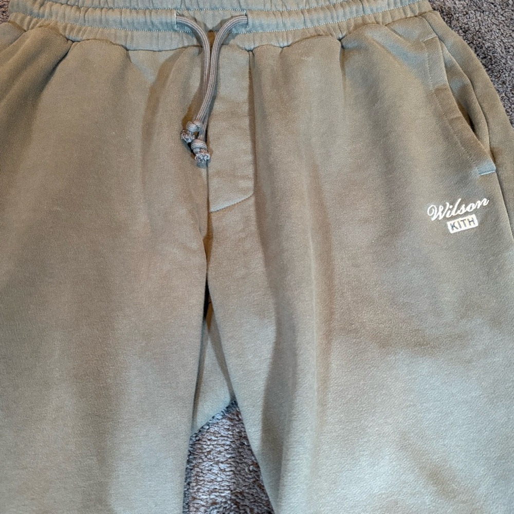 Kith x Wilson Sweatpants - Picture 3 of 9